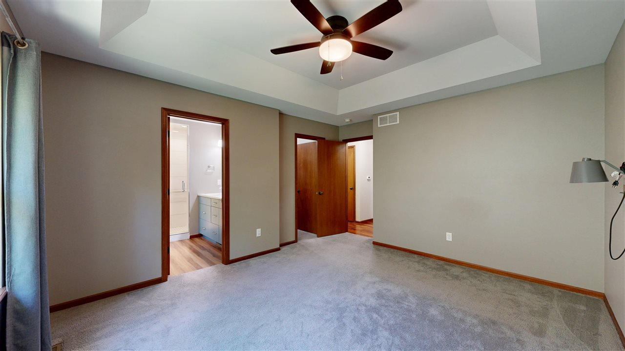 985 Ryan Court Iowa City IA 52246