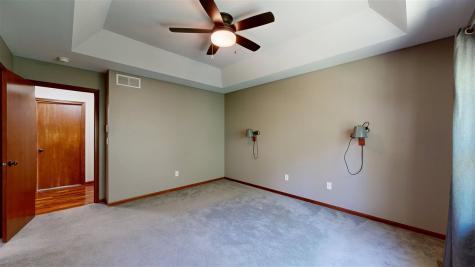 985 Ryan Court Iowa City IA 52246