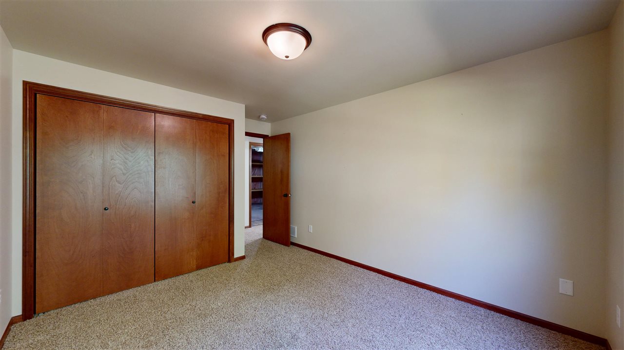 985 Ryan Court Iowa City IA 52246