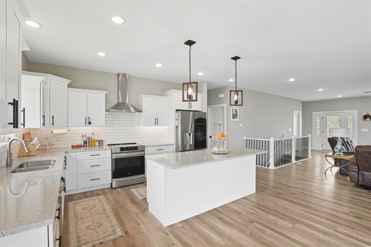 600 Majestic Oak Ridge Solon IA 52333