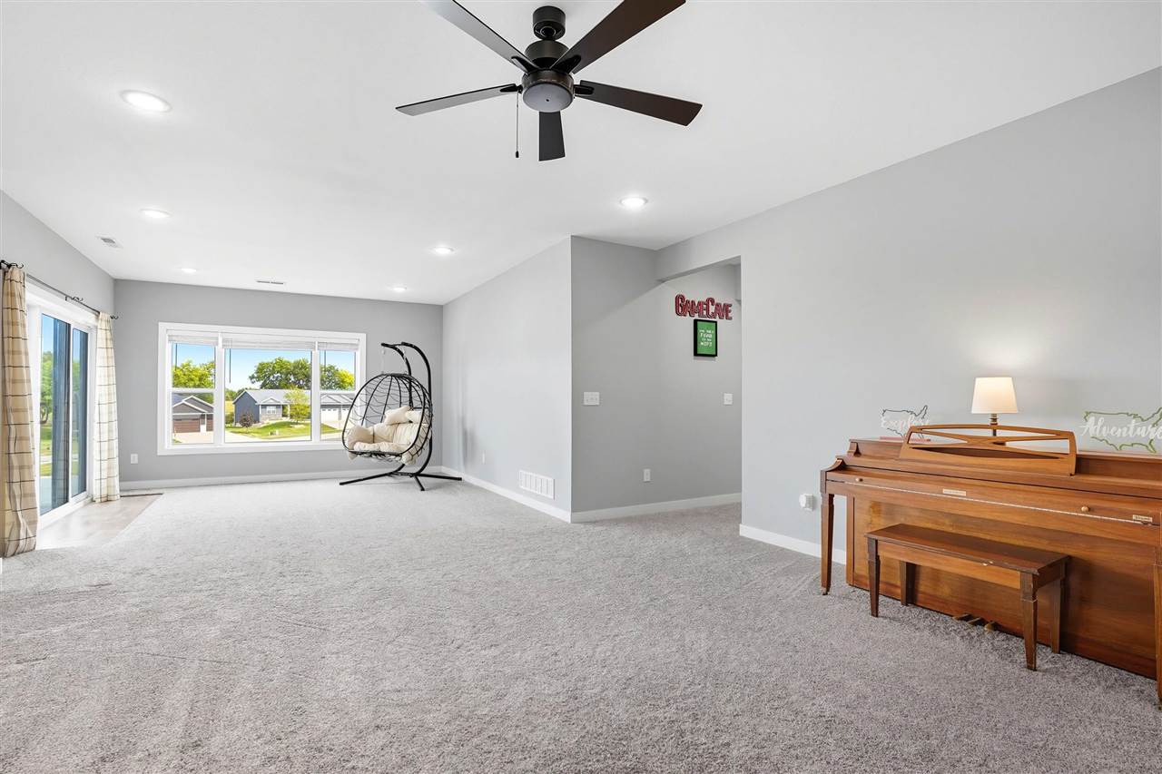 600 Majestic Oak Ridge Solon IA 52333