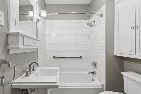 708 Grant Street Iowa City IA 52240