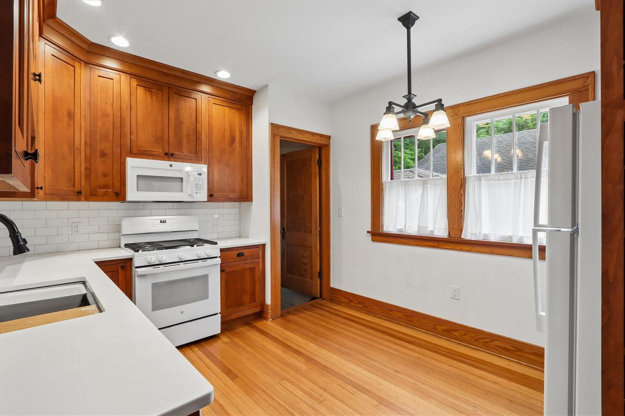 708 Grant Street Iowa City IA 52240