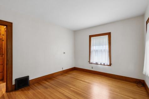 708 Grant Street Iowa City IA 52240