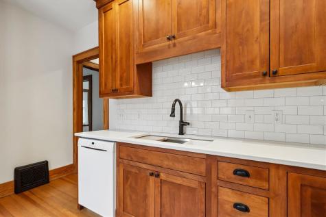 708 Grant Street Iowa City IA 52240