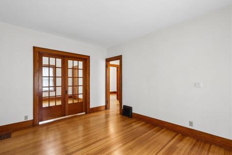 708 Grant Street Iowa City IA 52240