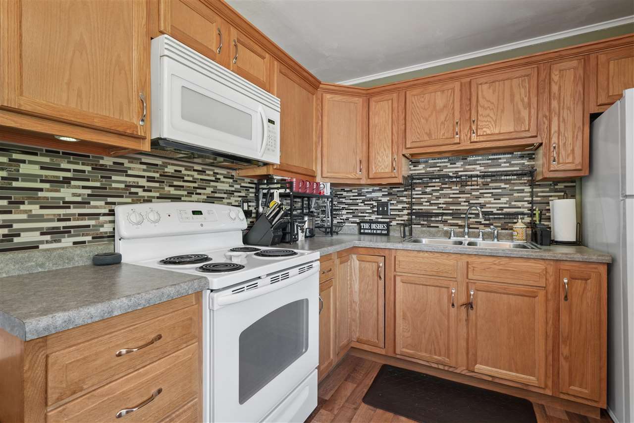 5240 Harbet Avenue NW Cedar Rapids IA 52405