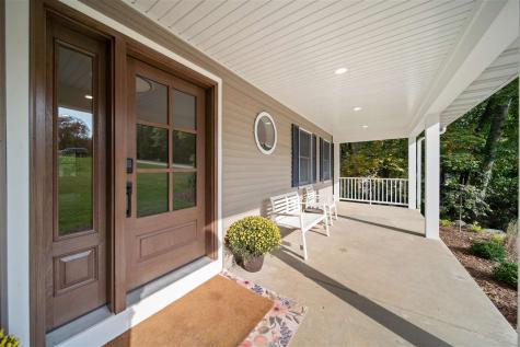 1792 NE Thorncrest Court Solon IA 52333