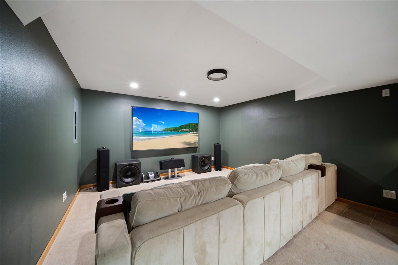 1792 NE Thorncrest Court Solon IA 52333