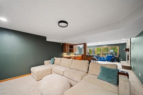 1792 NE Thorncrest Court Solon IA 52333