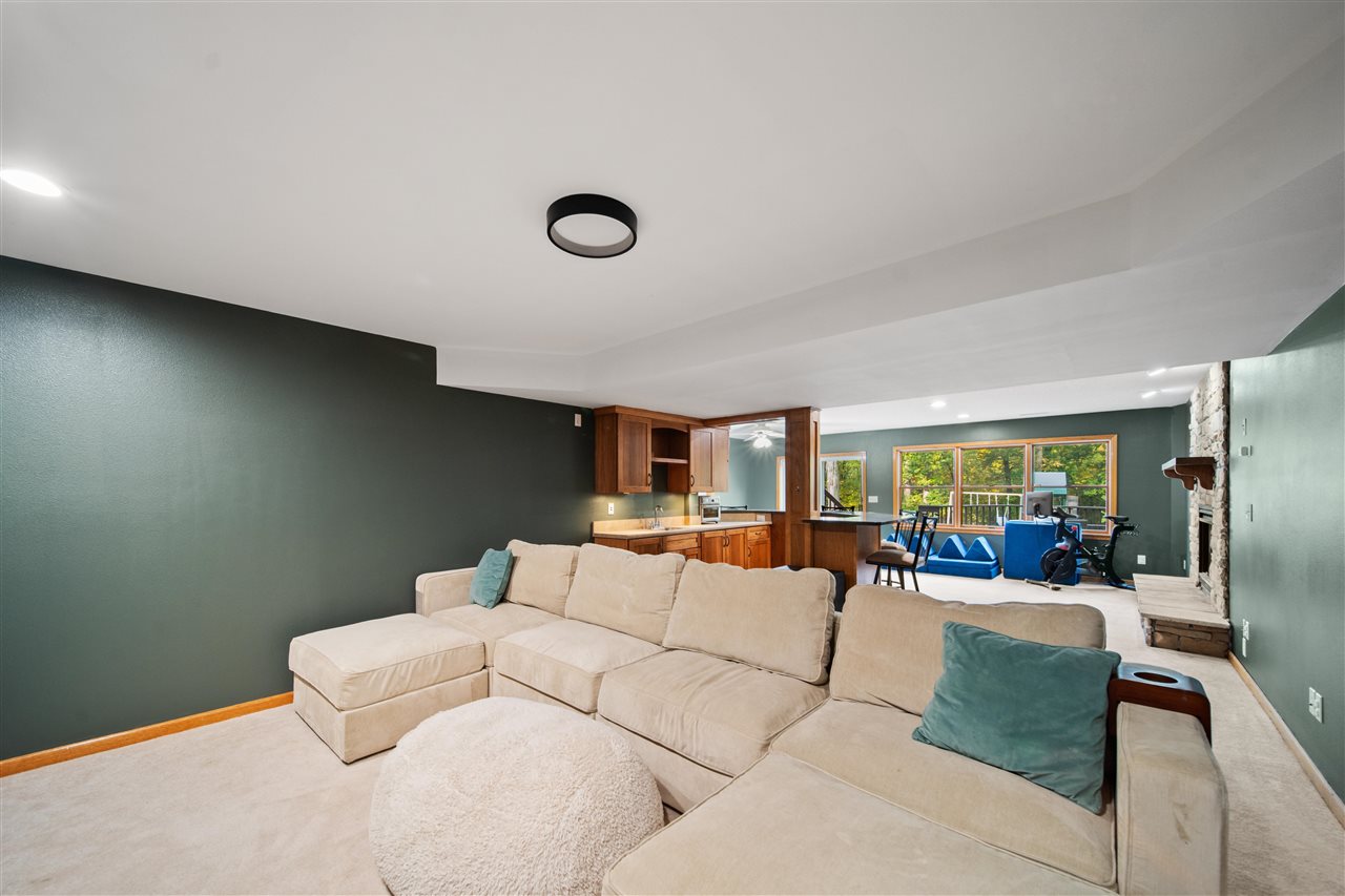 1792 NE Thorncrest Court Solon IA 52333
