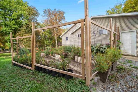 1792 NE Thorncrest Court Solon IA 52333