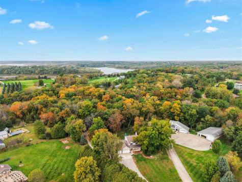 1792 NE Thorncrest Court Solon IA 52333