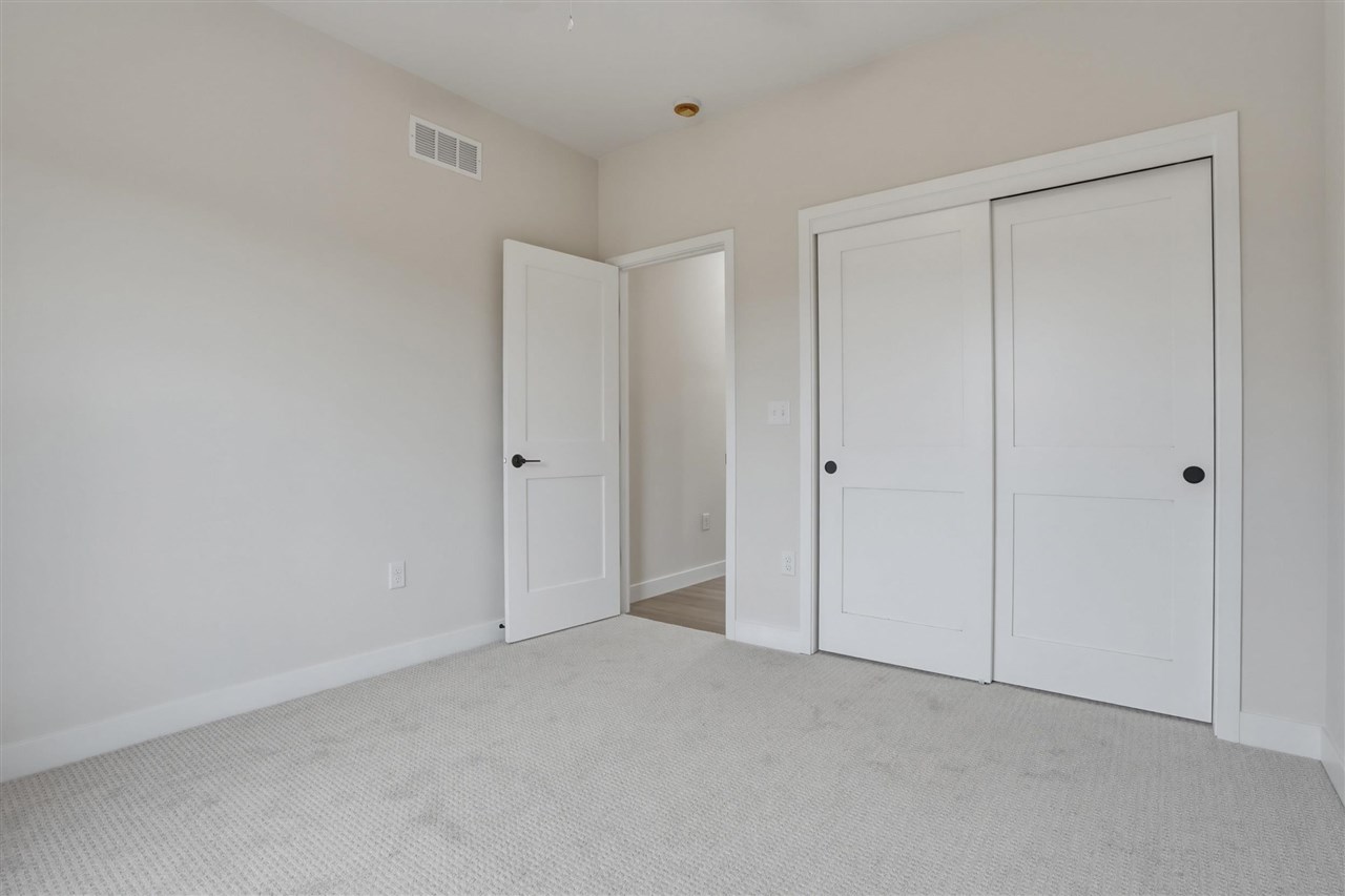 892 Silver Lane Iowa City IA 52245