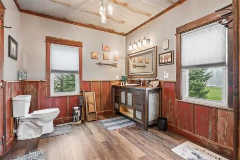 1317 68th Street Keystone IA 52249