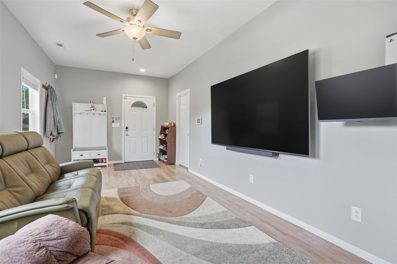 420 S Avenue C Washington IA 52353