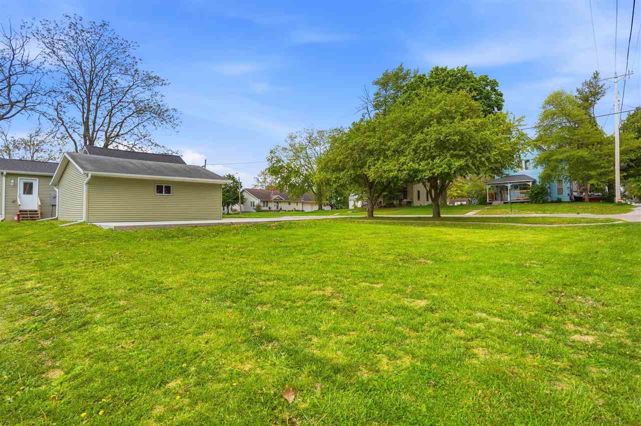 420 S Avenue C Washington IA 52353