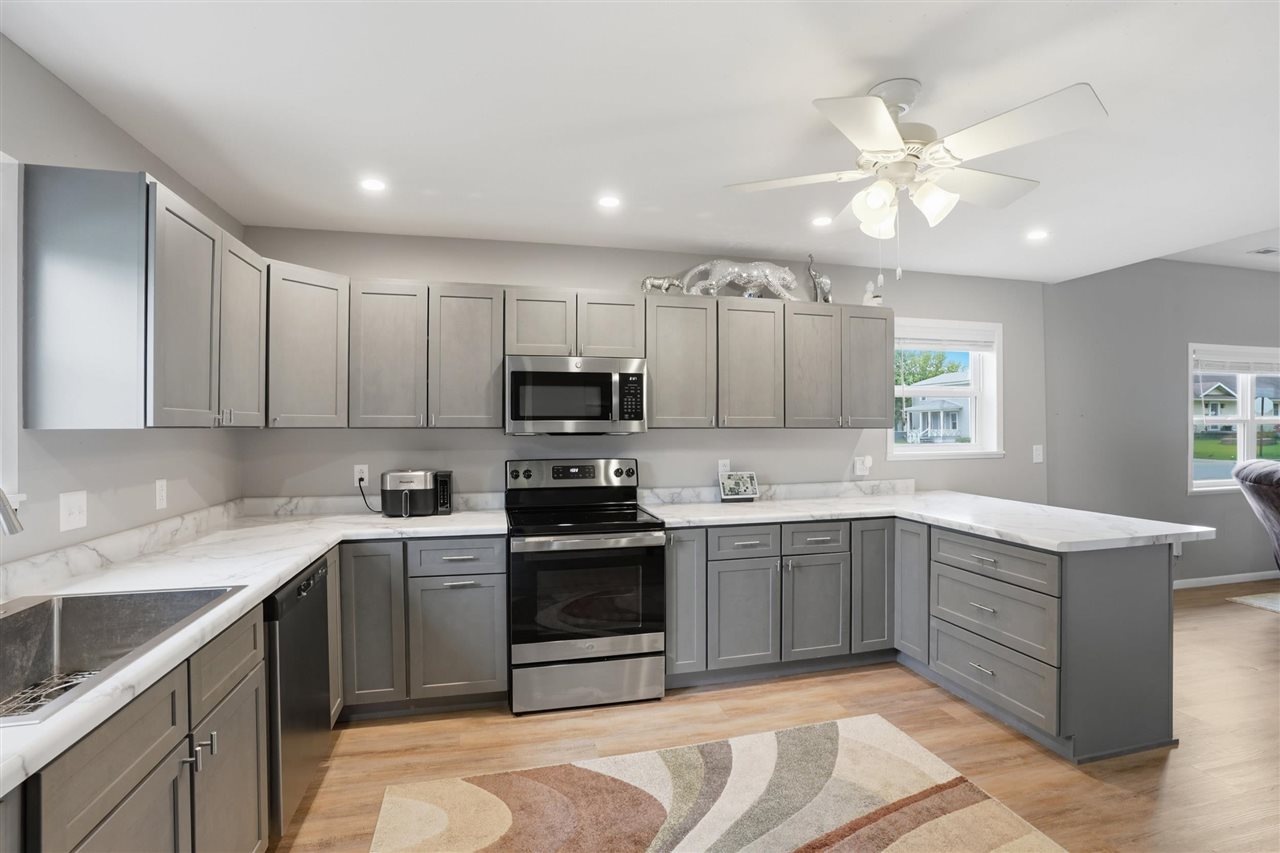 420 S Avenue C Washington IA 52353