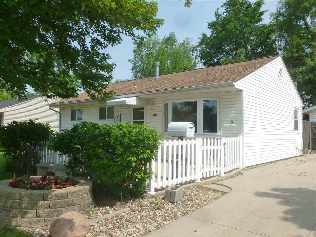 2511 SW Indiana Street Cedar Rapids IA 52404