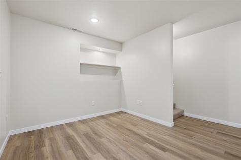 320 N C Avenue Washington IA 52353