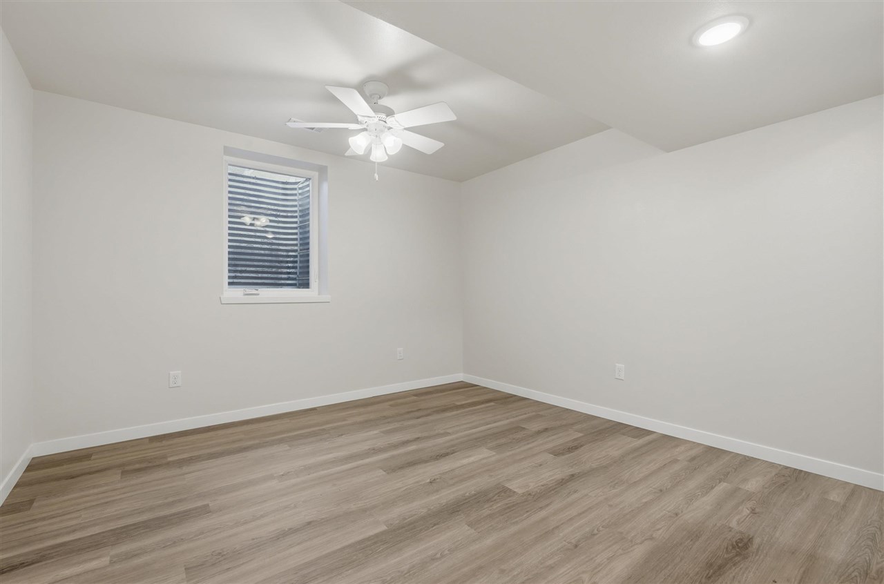 320 N C Avenue Washington IA 52353