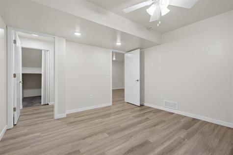 320 N C Avenue Washington IA 52353