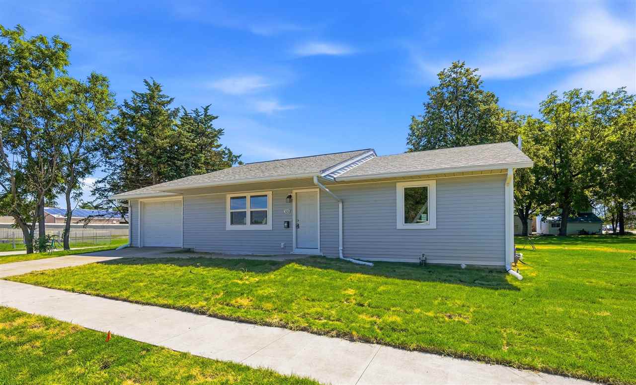 320 N C Avenue Washington IA 52353