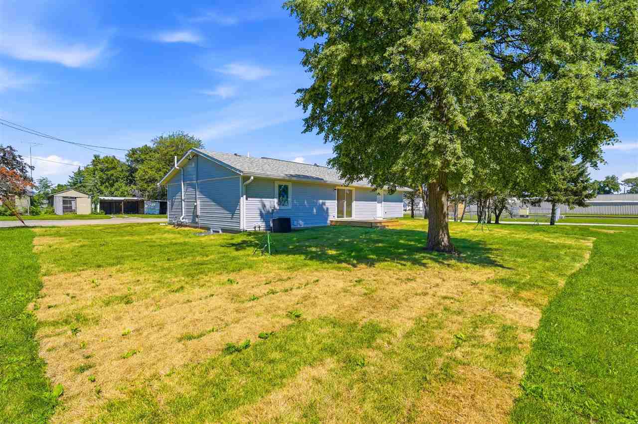 320 N C Avenue Washington IA 52353