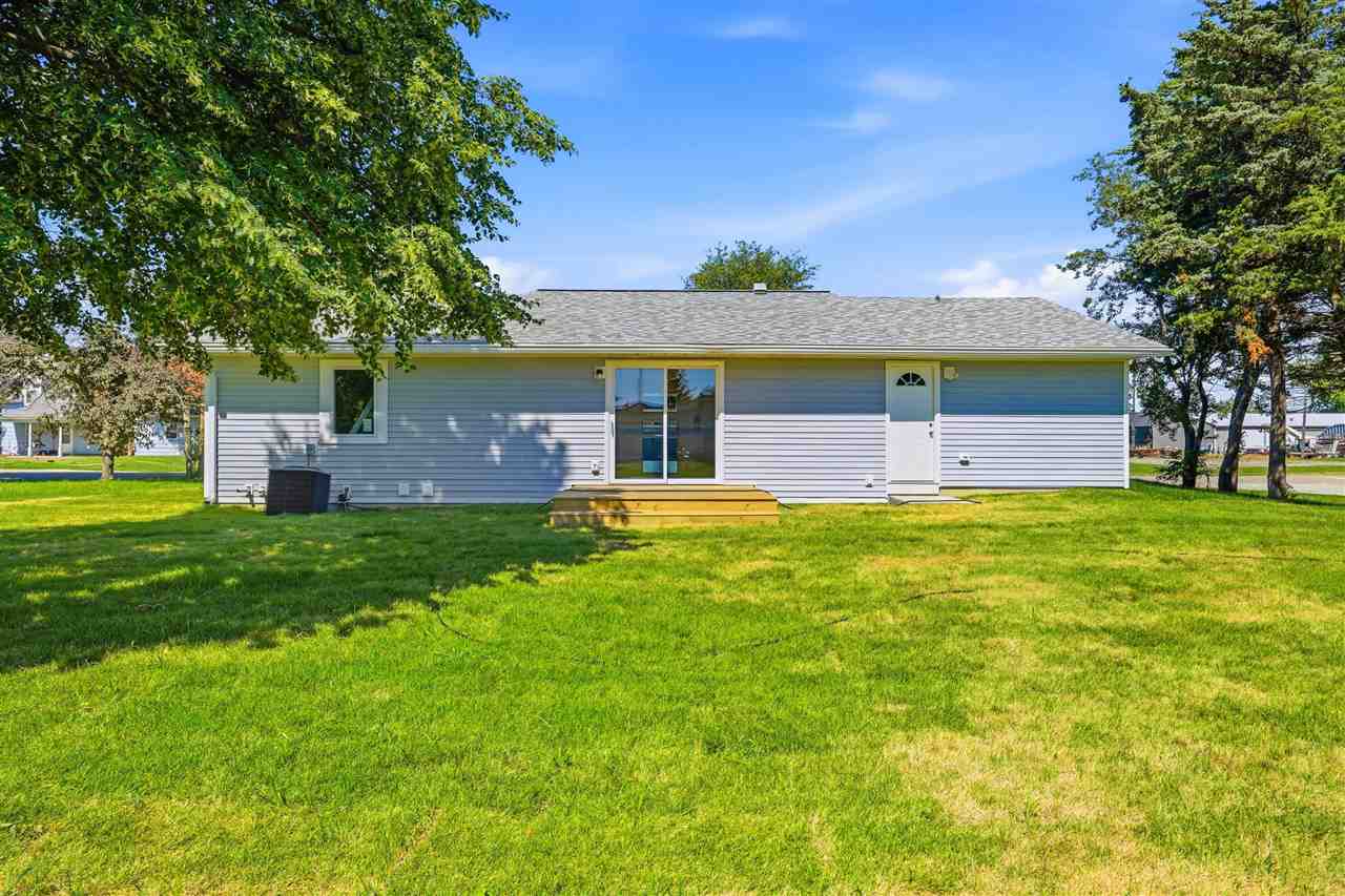 320 N C Avenue Washington IA 52353