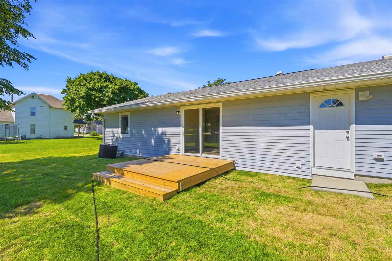 320 N C Avenue Washington IA 52353