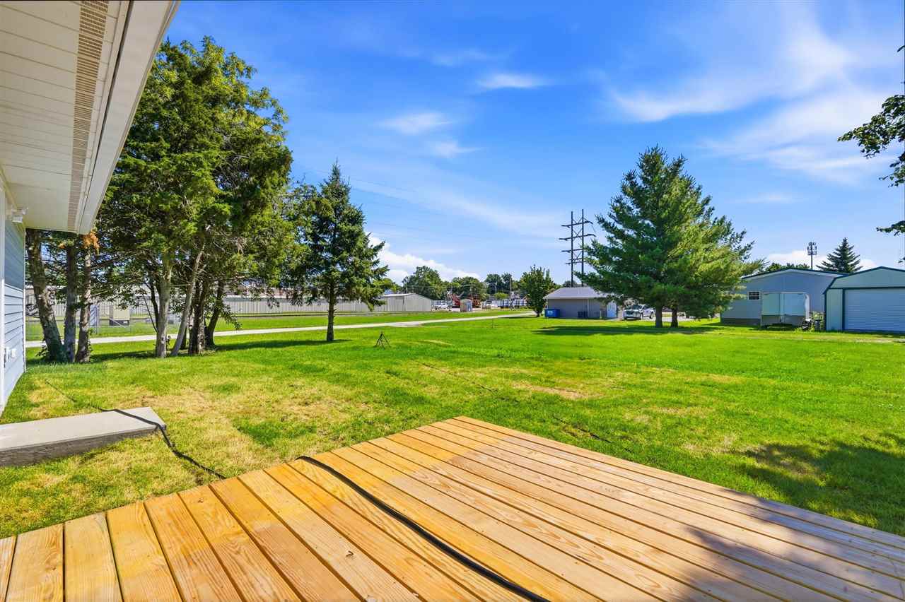 320 N C Avenue Washington IA 52353