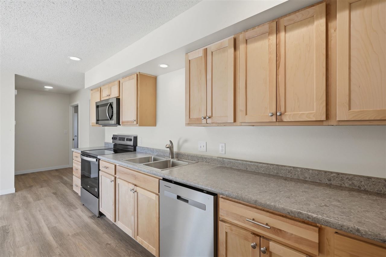 320 N C Avenue Washington IA 52353