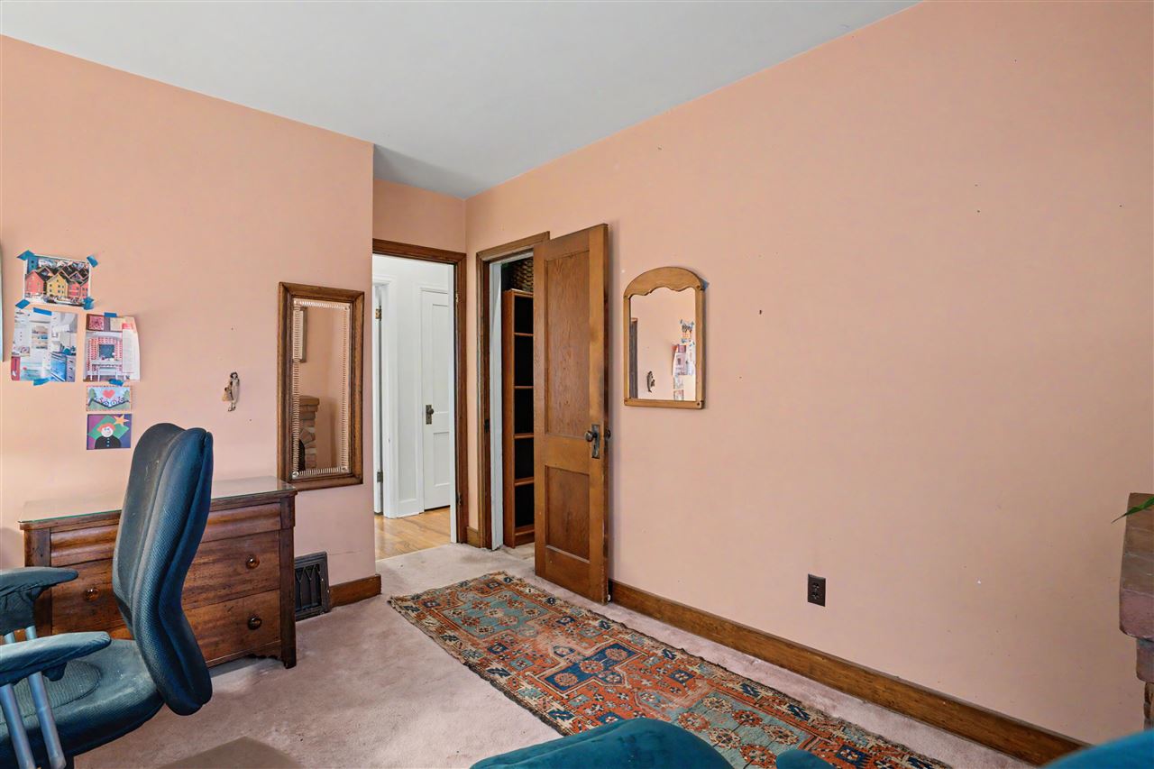 1102 E Bloomington Street Iowa City IA 52245