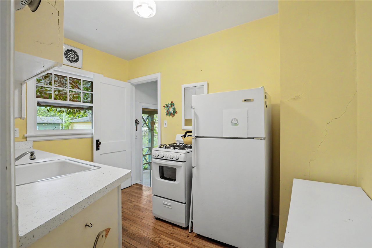 1102 E Bloomington Street Iowa City IA 52245