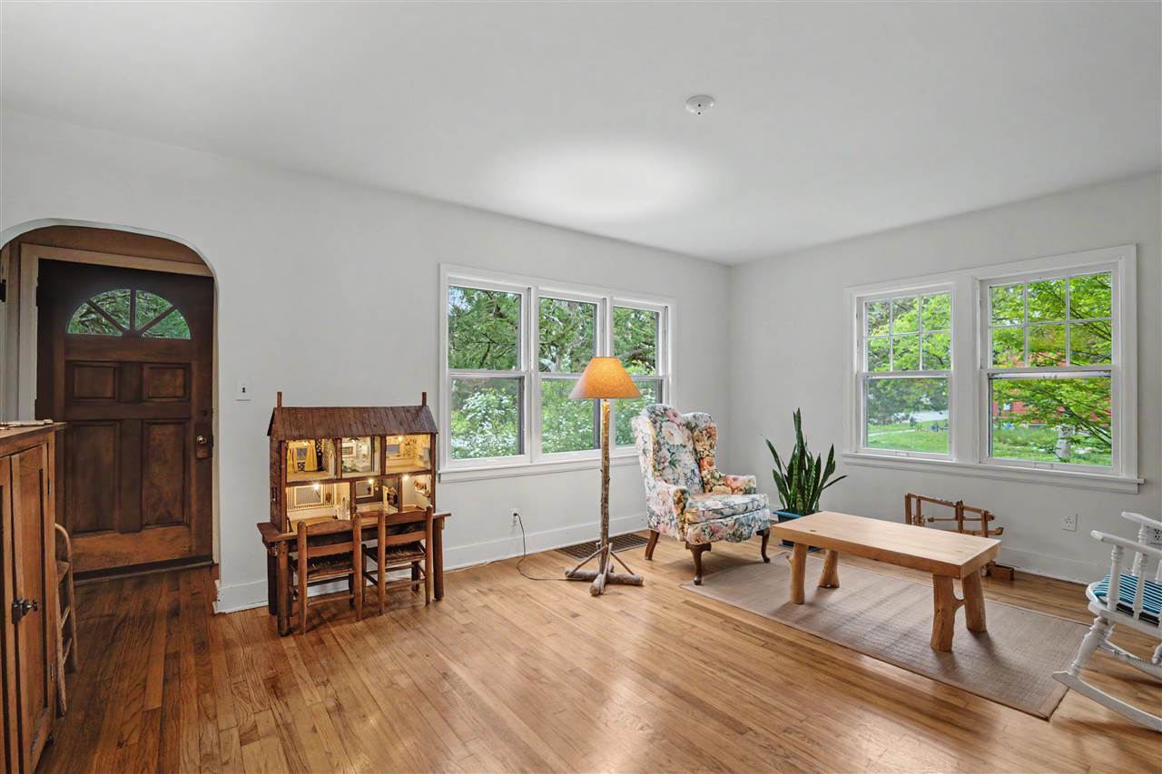 1102 E Bloomington Street Iowa City IA 52245