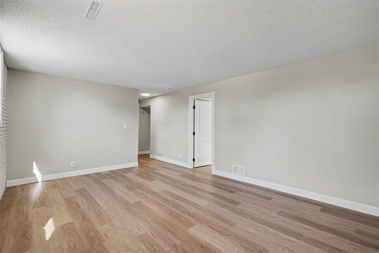 3027 Stratford Lane SW Cedar Rapids IA 52404