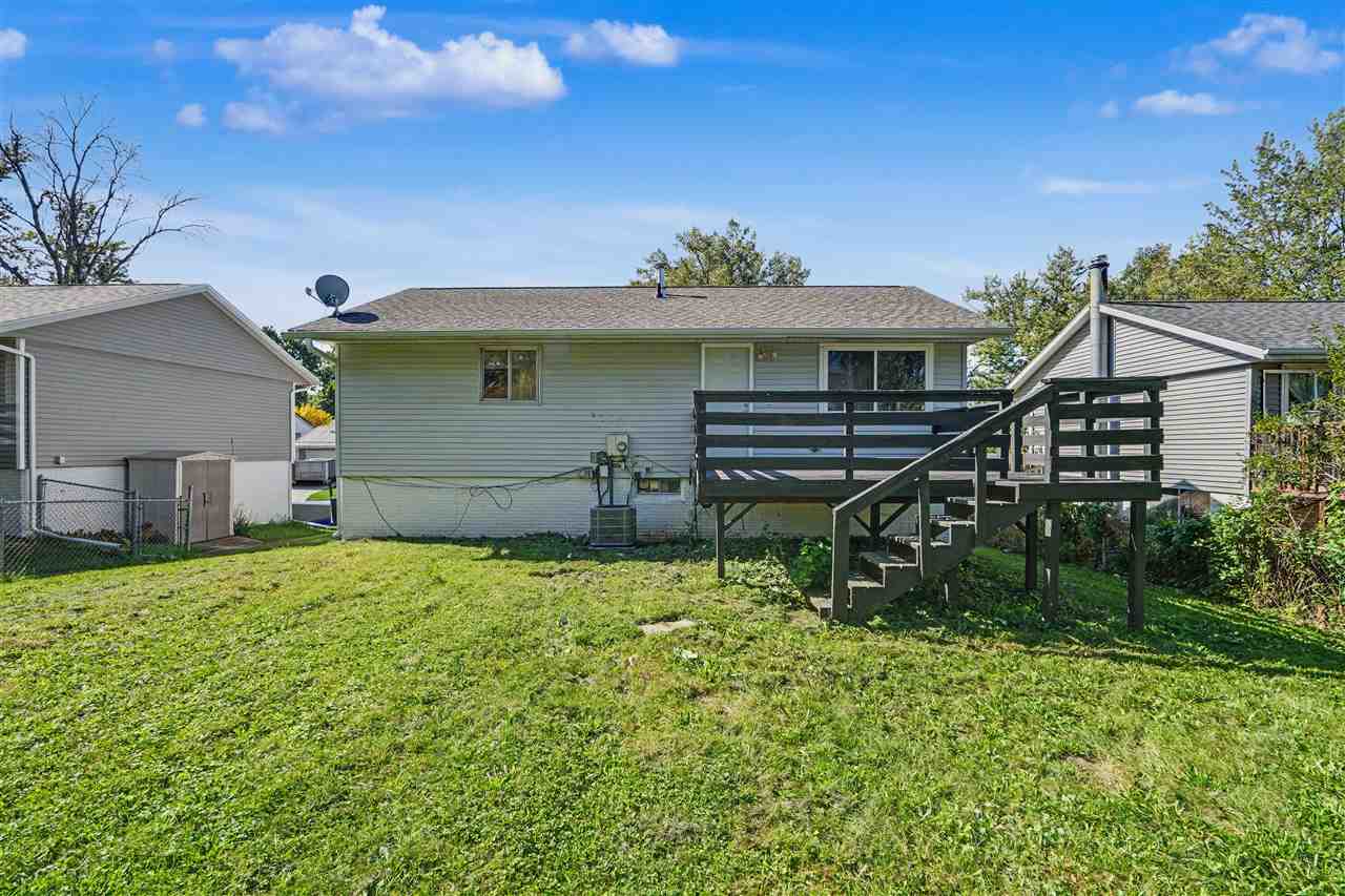 3027 Stratford Lane SW Cedar Rapids IA 52404