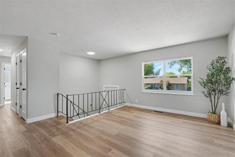 3027 Stratford Lane SW Cedar Rapids IA 52404