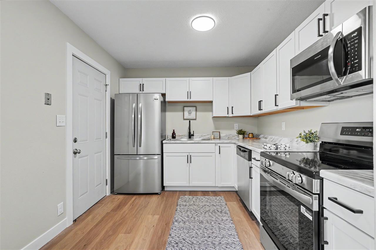 3027 Stratford Lane SW Cedar Rapids IA 52404