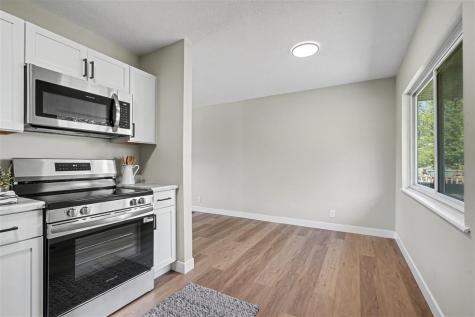 3027 Stratford Lane SW Cedar Rapids IA 52404