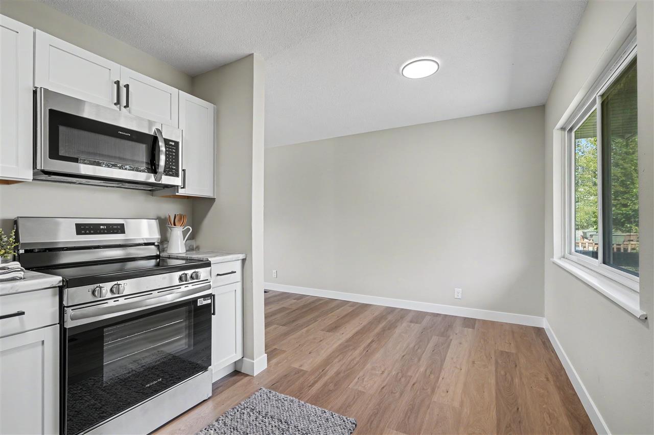 3027 Stratford Lane SW Cedar Rapids IA 52404