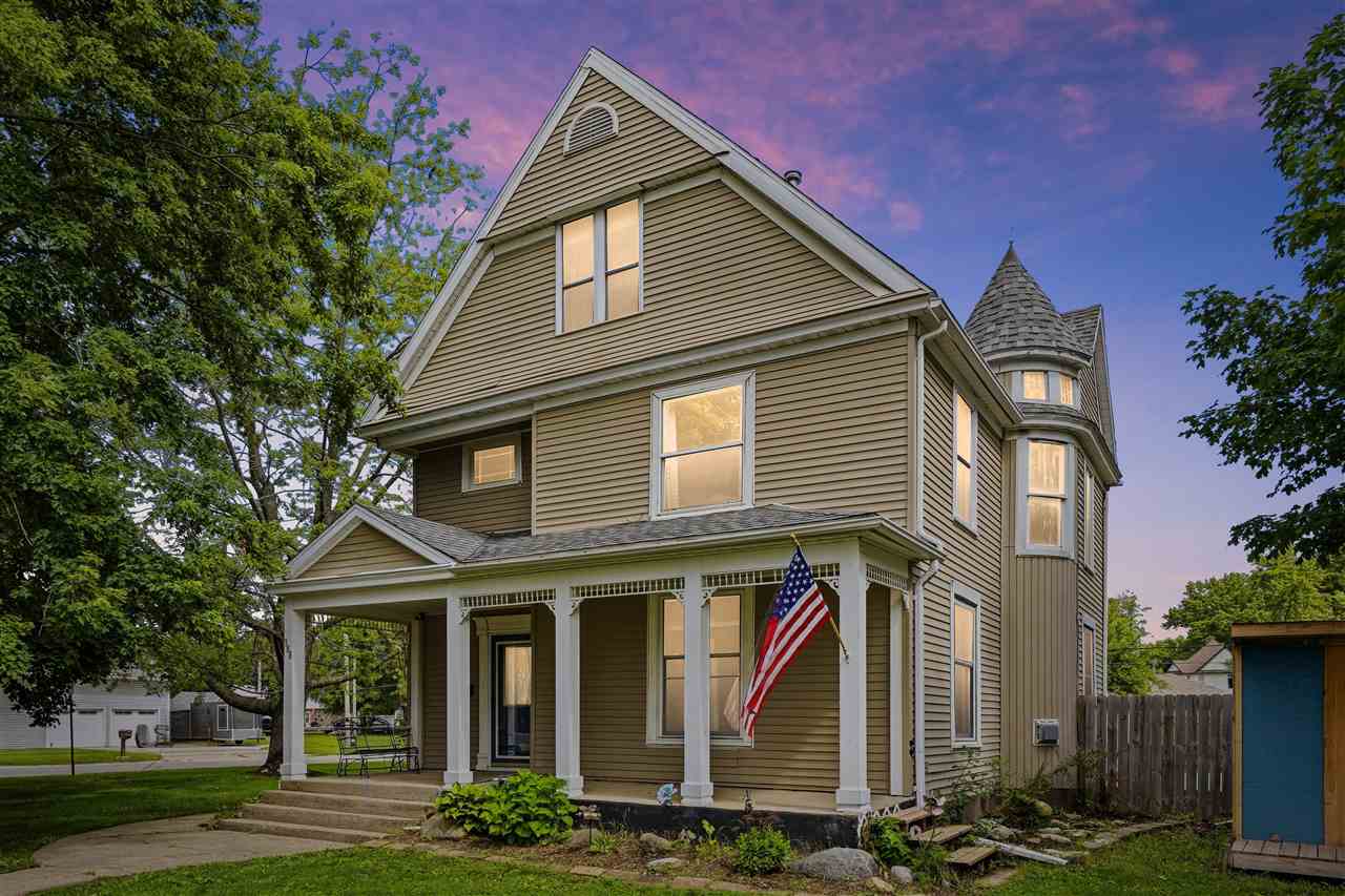 388 W Hilton Street Marengo IA 52301