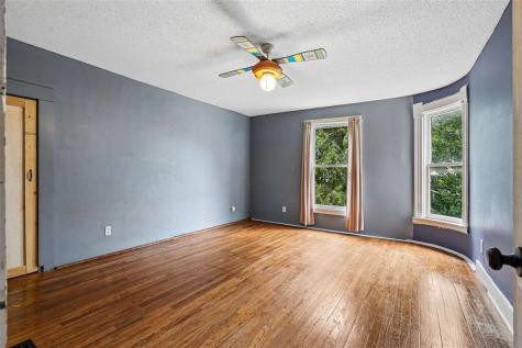 388 W Hilton Street Marengo IA 52301