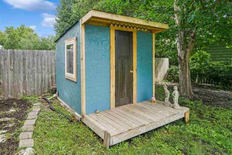 388 W Hilton Street Marengo IA 52301