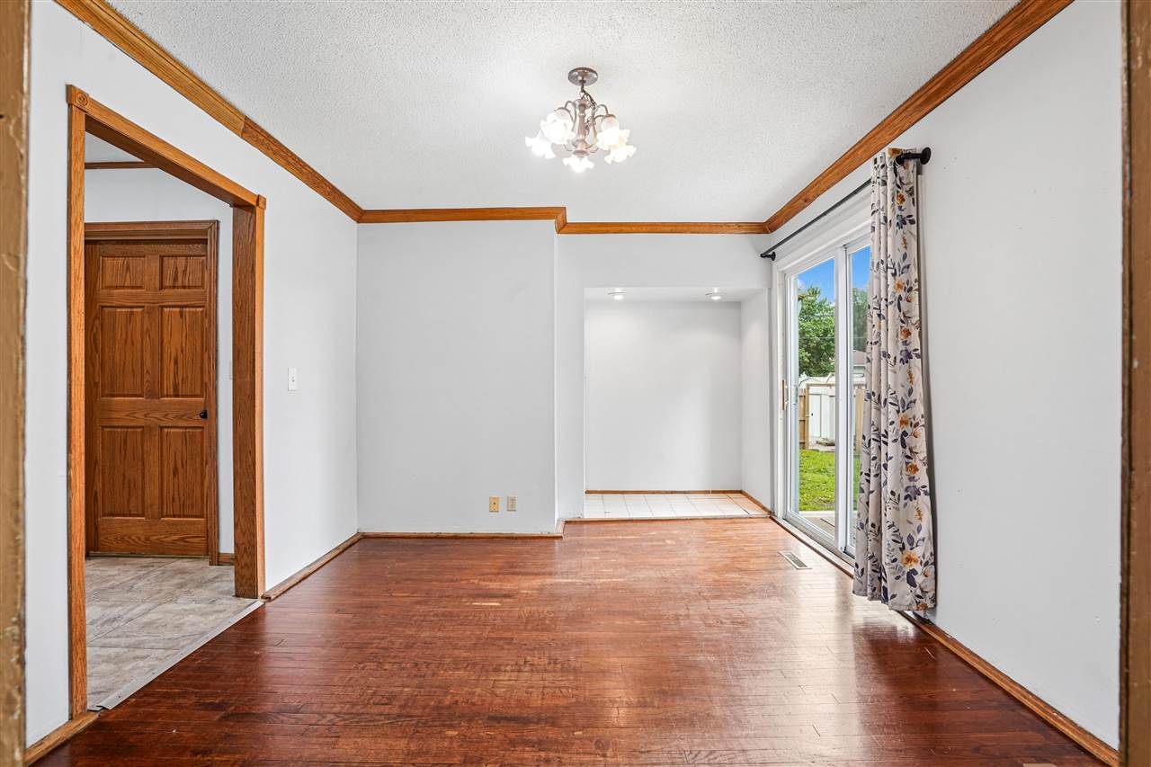 388 W Hilton Street Marengo IA 52301
