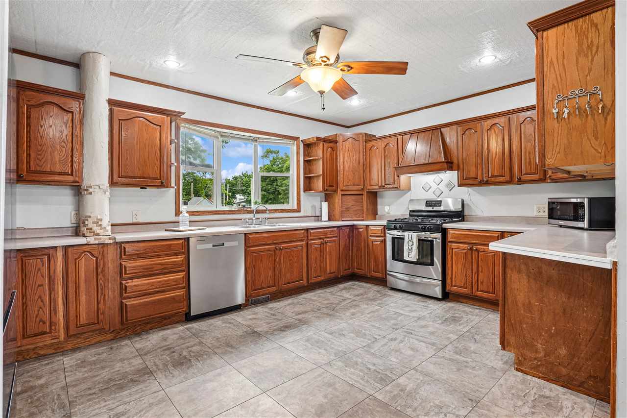 388 W Hilton Street Marengo IA 52301