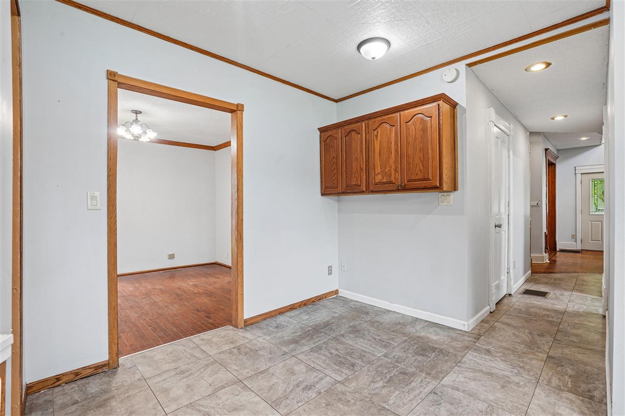 388 W Hilton Street Marengo IA 52301