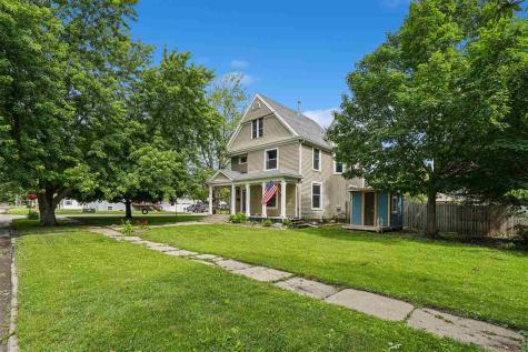388 W Hilton Street Marengo IA 52301