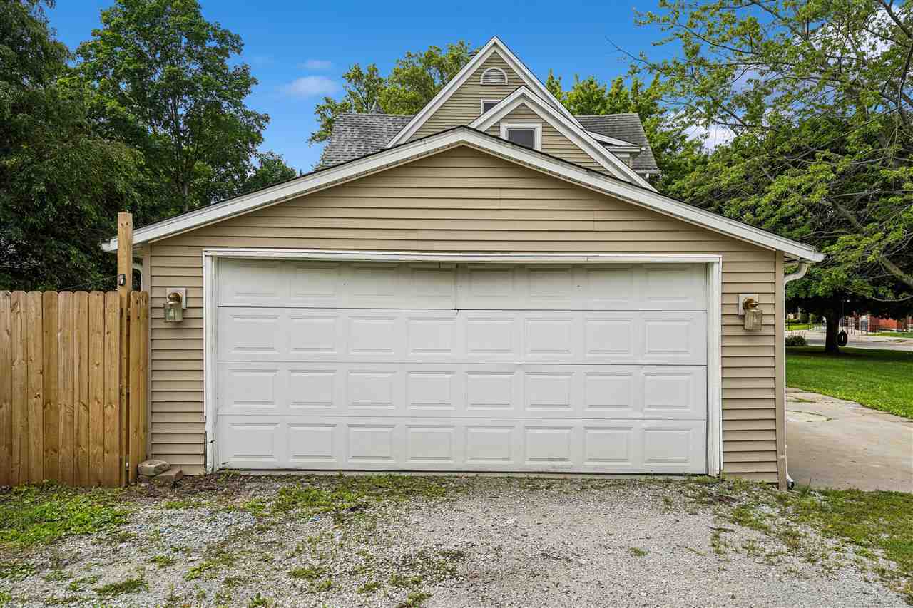 388 W Hilton Street Marengo IA 52301