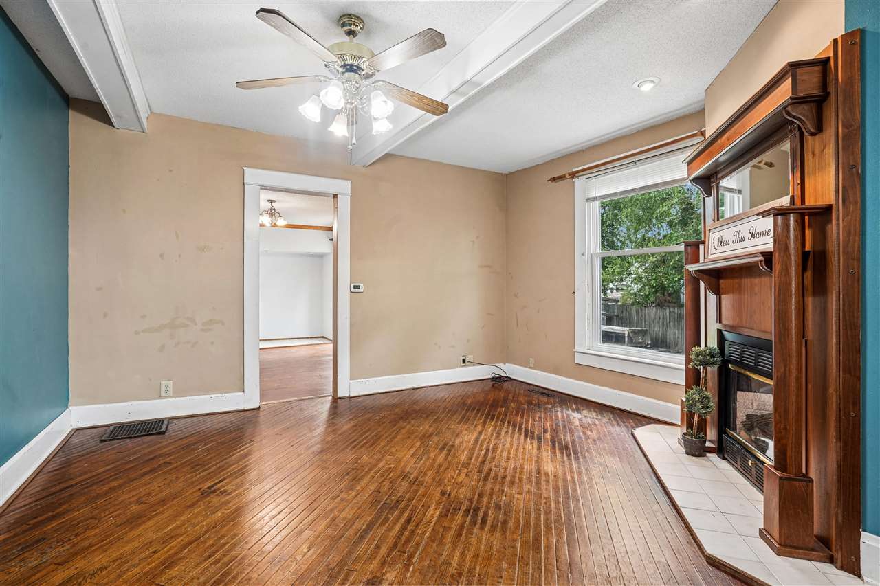388 W Hilton Street Marengo IA 52301
